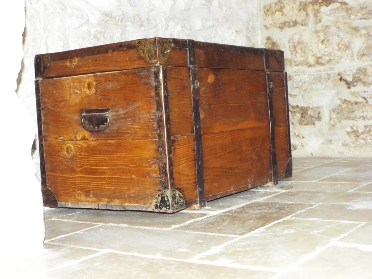 Elda Guest House Ostuni Bagian luar foto